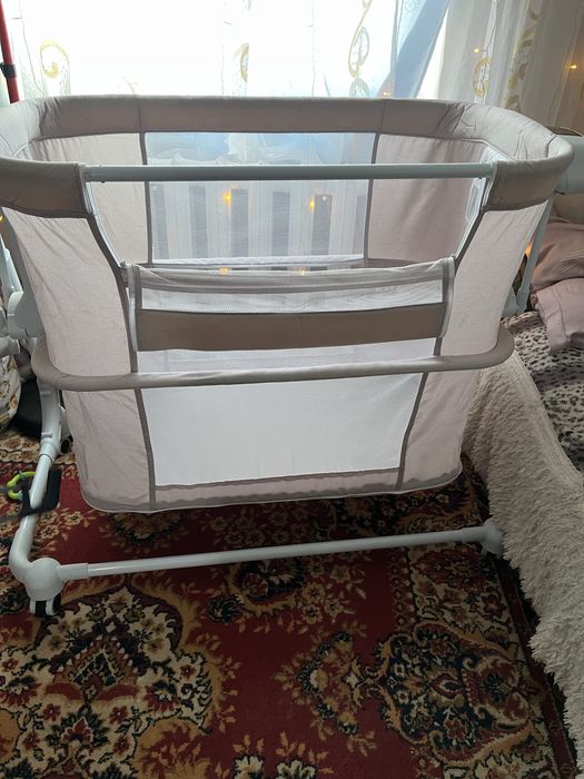 Продам кроватку-манеж