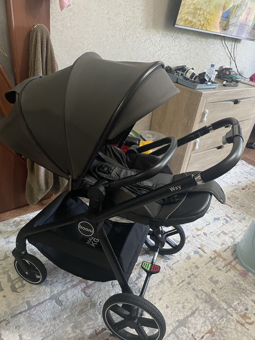 Продам каляску б/у
