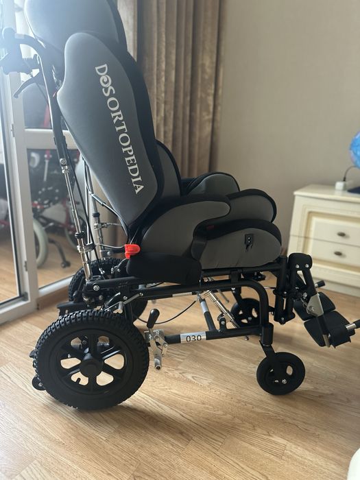 Продам кресло коляску