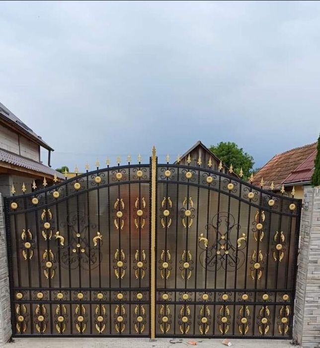 Porți din fier forjat