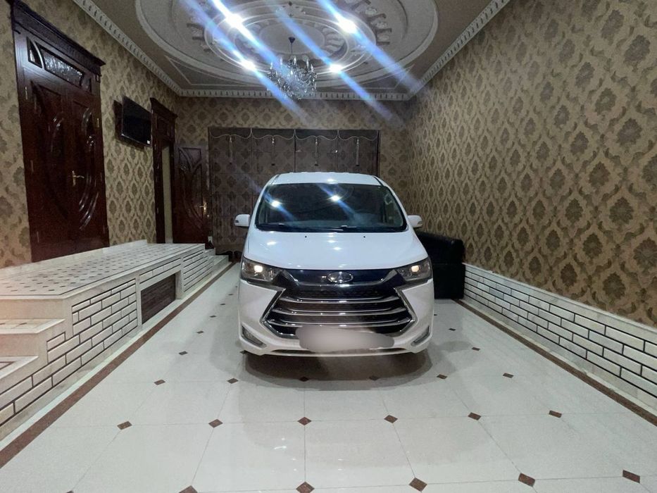 JAC M4 Sotiladi holati ideal bir qo'l minilgan 2024-yil