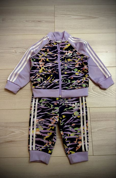 Trening adidas pentru copii marimea 76 pentru 6-9 luni