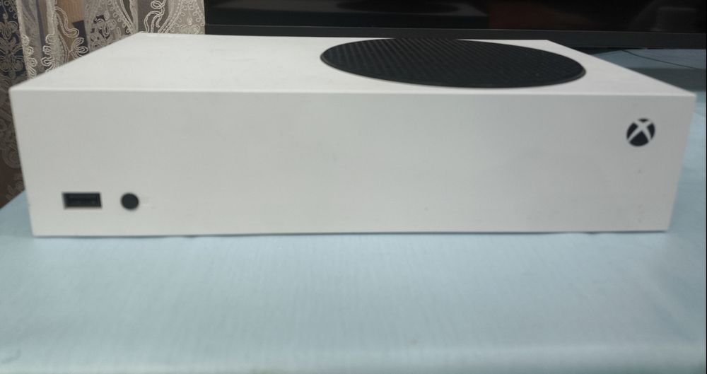 Продам xbox series s