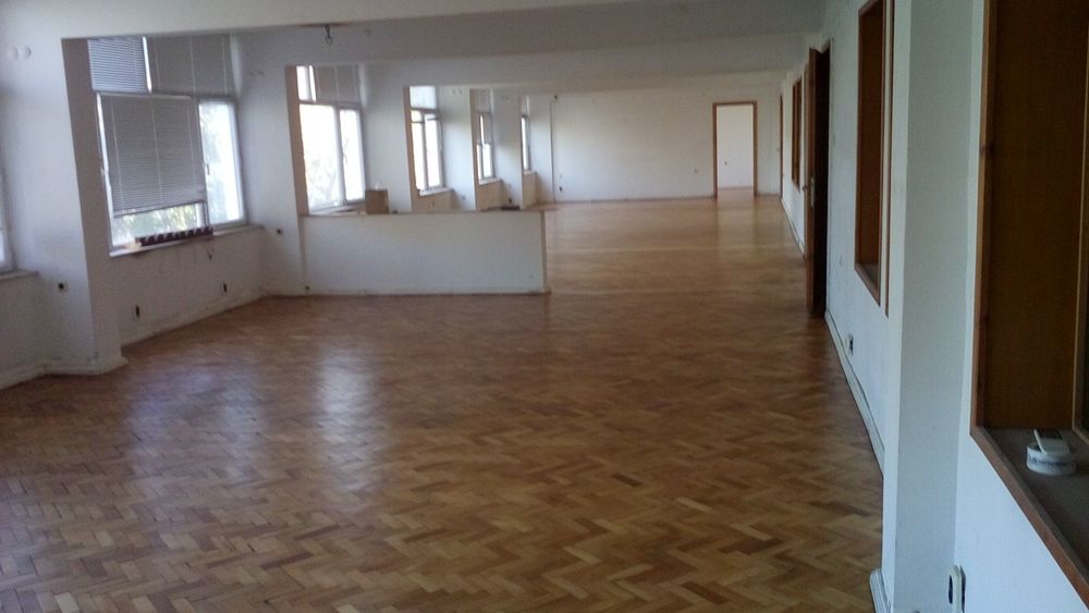 Безпрахово циклене и лакиране на паркет