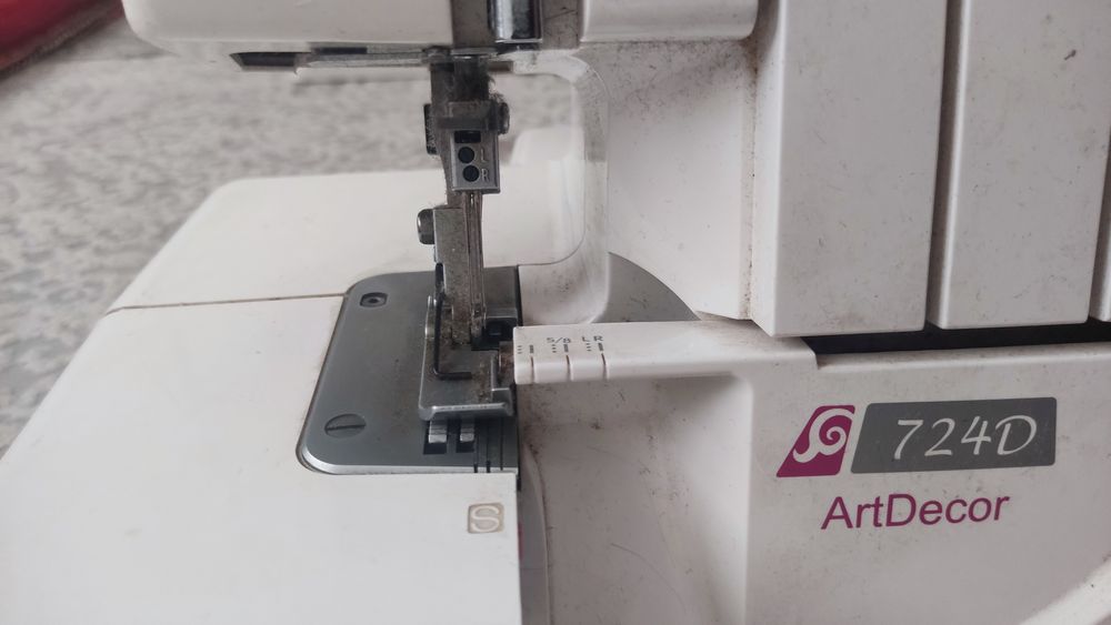 Швейная машина Janome