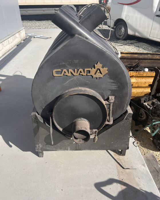 Печка canada на дърва и пелети