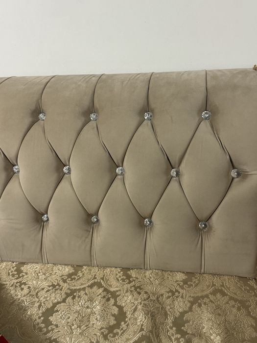 Диван продается состаяние отличное