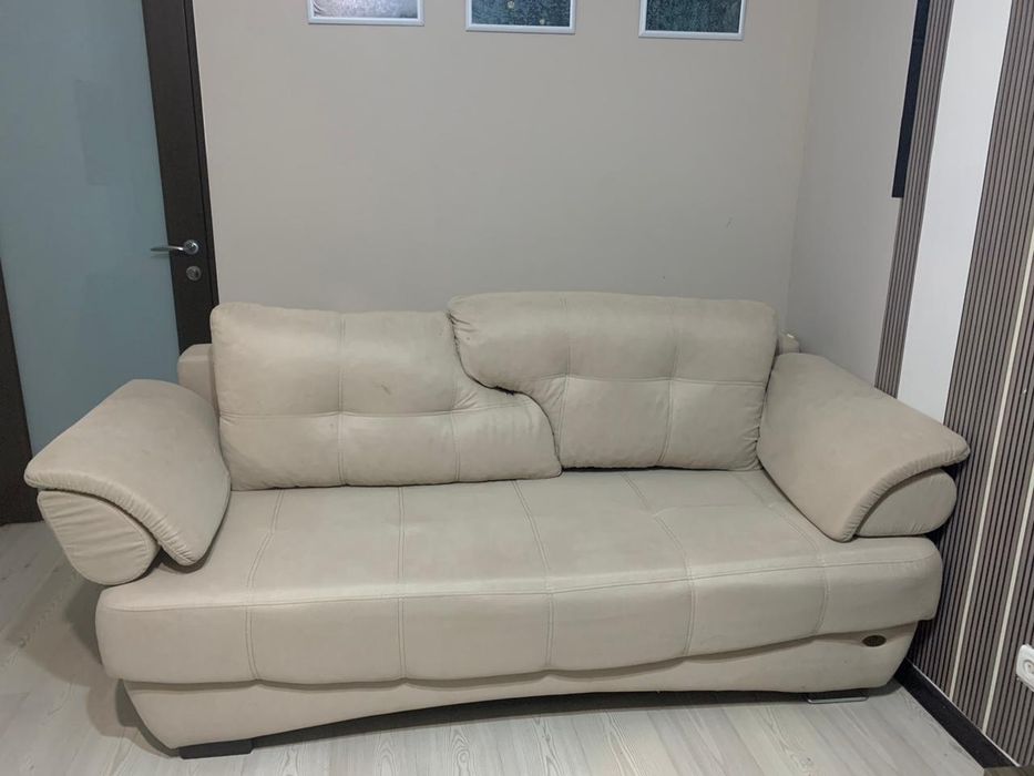 Продам диван в хорошем качестве!