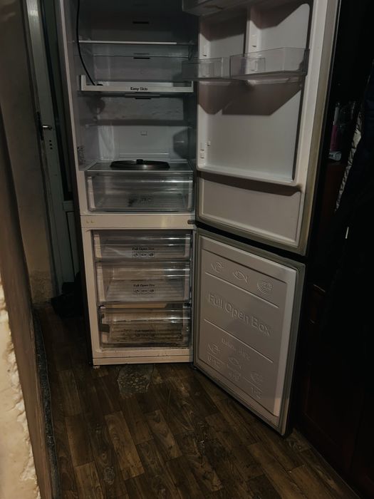 Продам холодильник