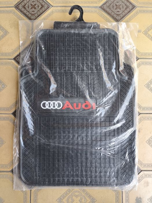 Полики AUDI универсальные. Новые.