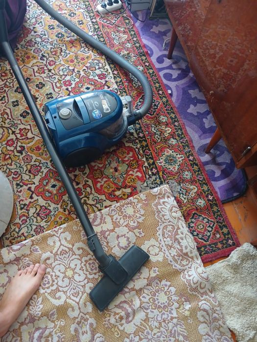 Продаётся Пылесос.