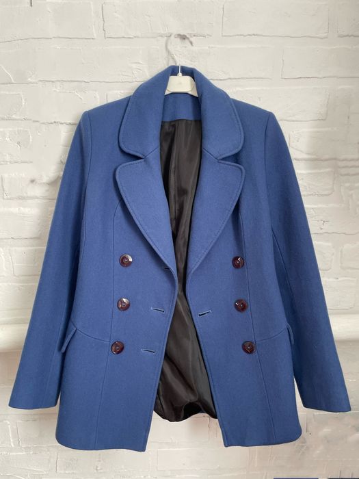 Продам шерстяное укороченное пальто