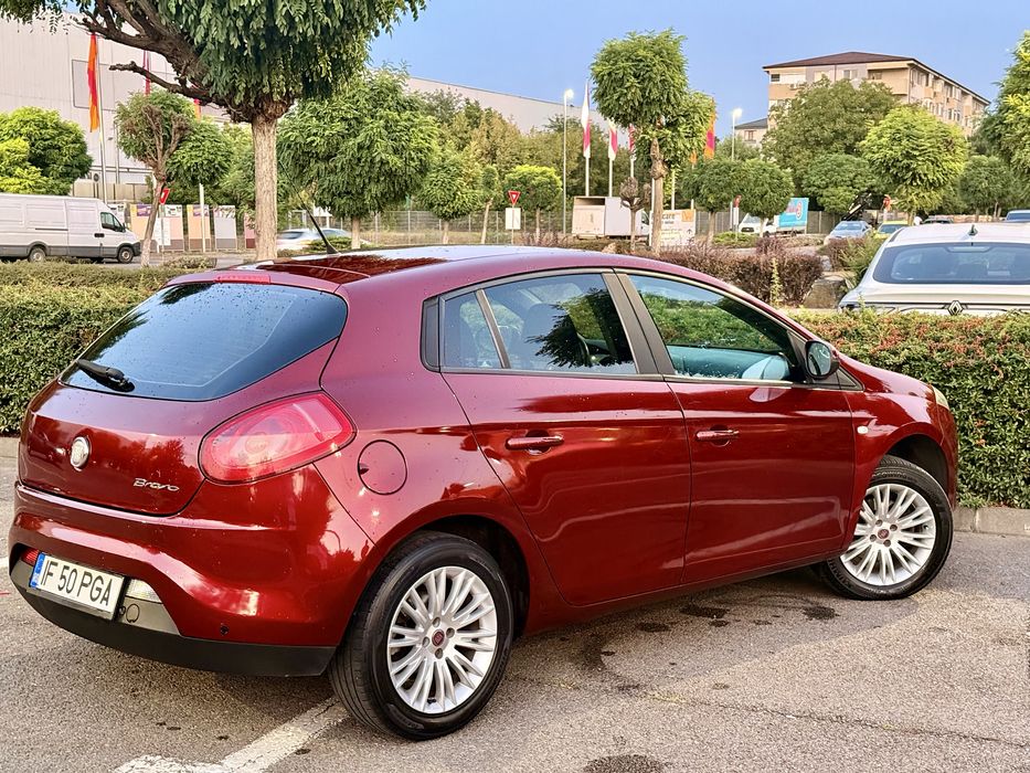 Vand fiat bravo,dublu climatronic,1.4 turbo ,6 trepte