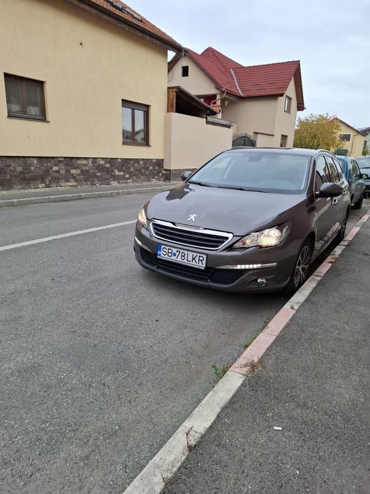 Peugeot 308 benzină
