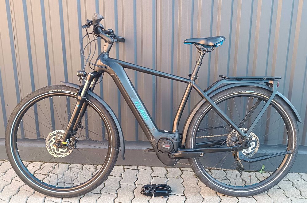 Bicicleta electrica, e-bike second hand CUBE Katmandu PRO M