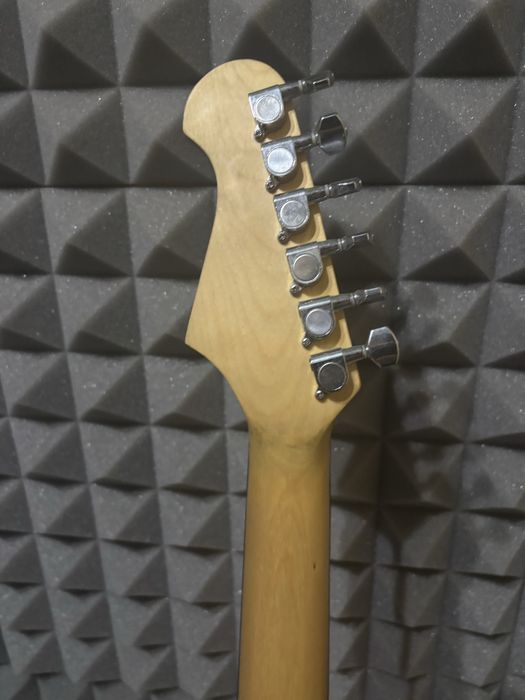 Продаю гитару стратакастер sonor, в необычном дизайне