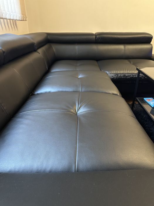 Разтегателен ъглов диван