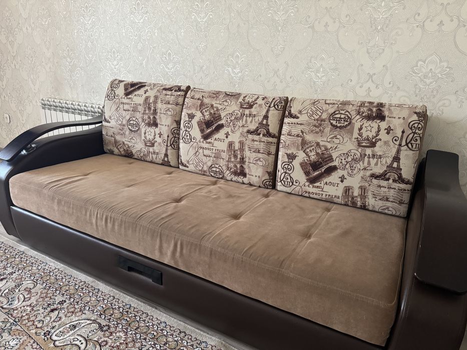 Диван бу в хорошем состоянии