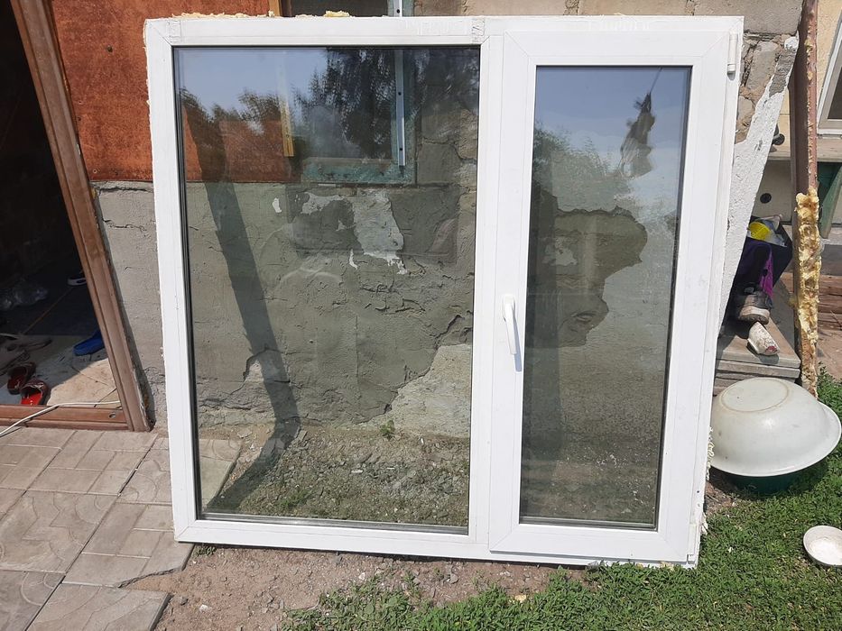Продам пластиковое окно