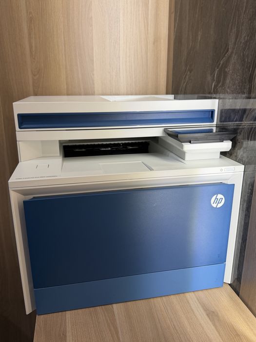 Продам принтер HP Color LaserJet Pro MFP 4303fdw