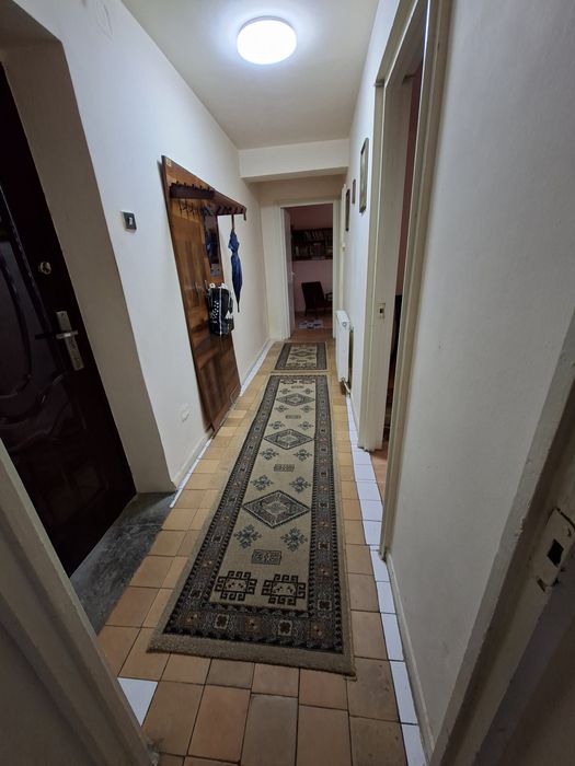 Vând apartament 3 camere