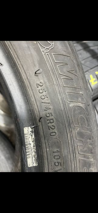 255 45 R20 Michelin
