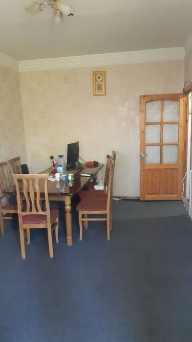 Arenda kvartira 3 xonaliga 1 odam olamiz