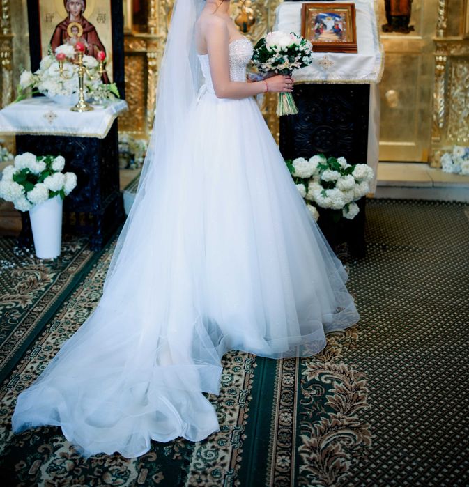 Vând rochie de mireasă