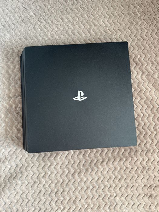 Playstation 4 Pro 1TB