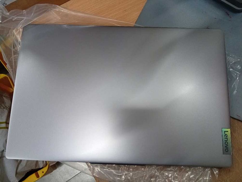 Lenovo IdeaPad Slim 3 15ABR8 Ryzen 5 16GB 512GB SSD FHD