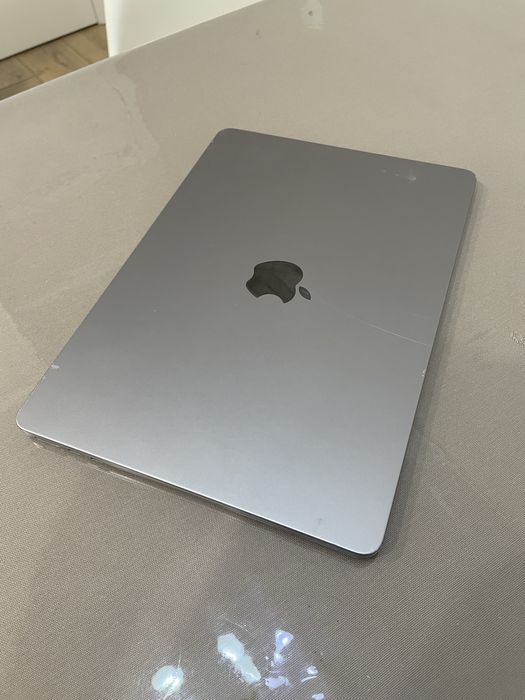 Macbook air m2 256 gb