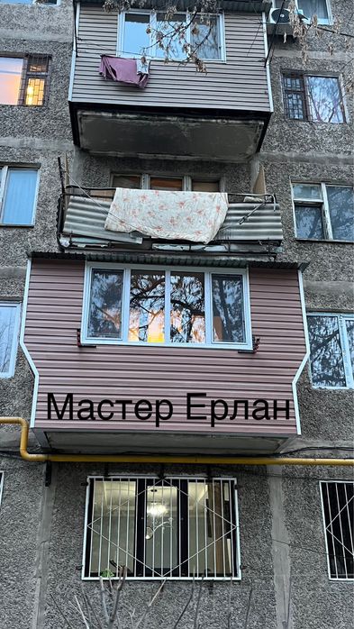 Обшивка  балкона