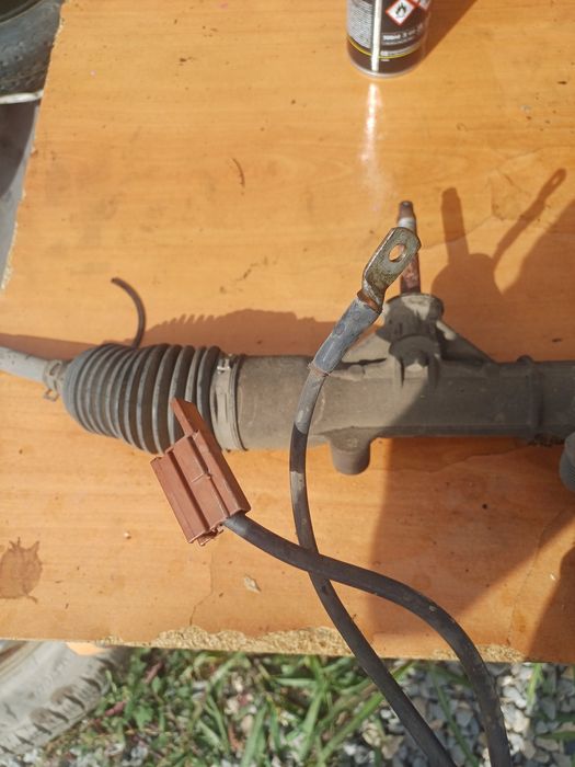 Кормилна рейка за пежо 207 1.4 бензин