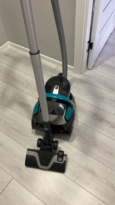 Продам б/у Пылесос Tefal