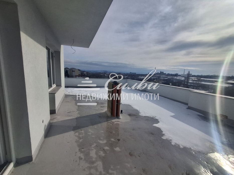 Продава се Тристаен апартамент в Шумен, Тракия - 107 кв.м за 692 €/кв.м - Снимка #6