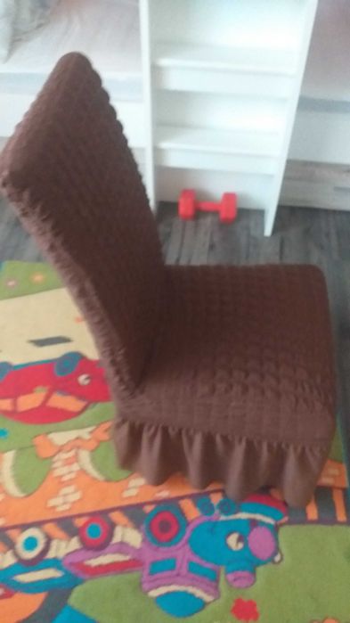 Кафяви калъфи за столове-1бр.35лв.