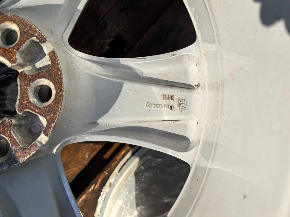 17 цола 5 х 105 мм Опел / Шевролет - 7 Инча / ЕТ 42 - Като нови !