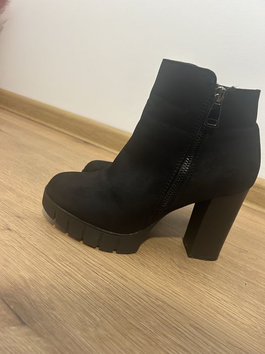Зимни черни боти 38