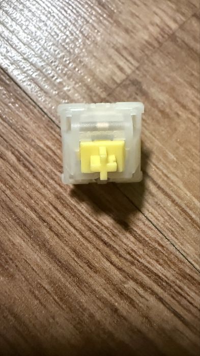 58 switchuri Gateron Milky Yellow