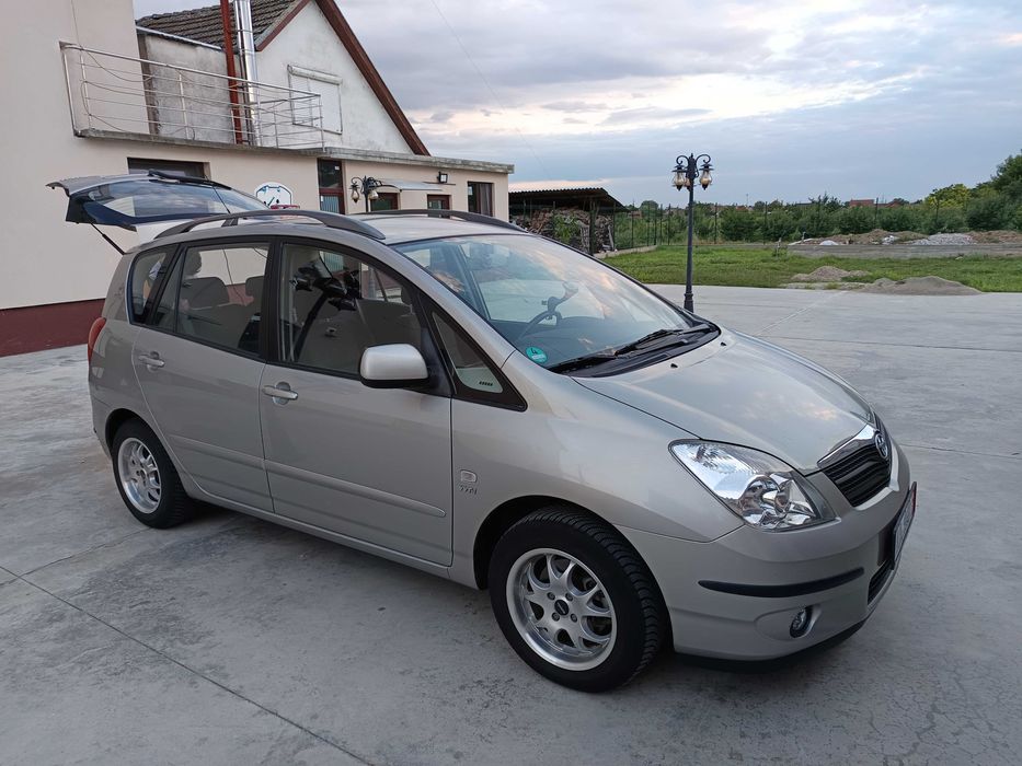 Vand Toyota Corolla Verso 1.8 - 2003