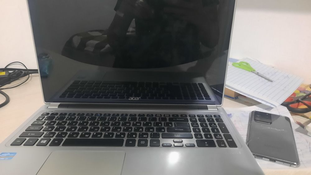 Продам ноутбук асер для офисных работ