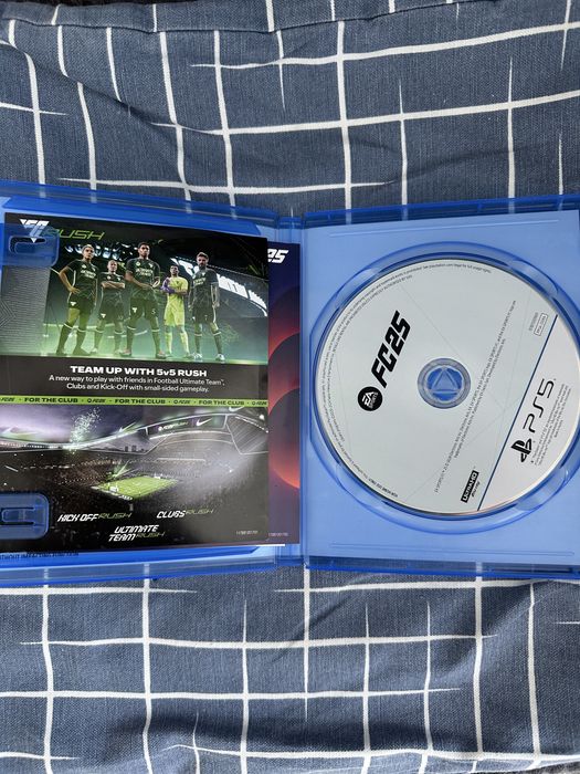 Продам FC 25 на ps5