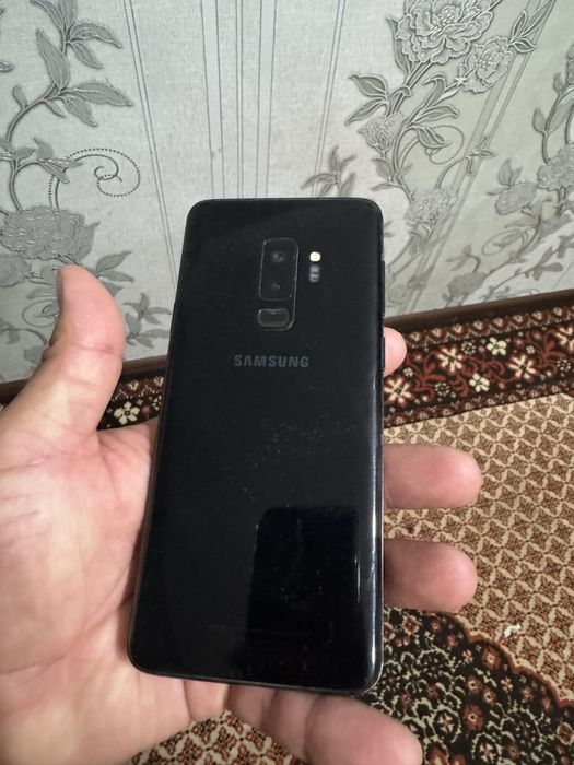 Samsung S9 plus. 6 ga. 64 gb radnoy