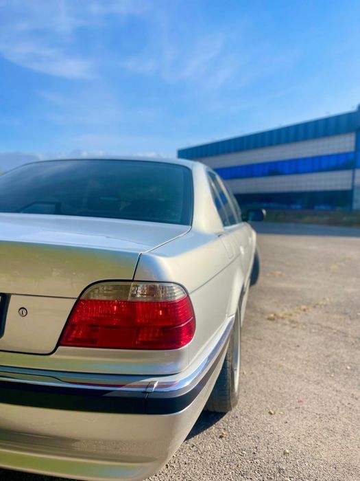 Продам BMW 7 в кузове Е38