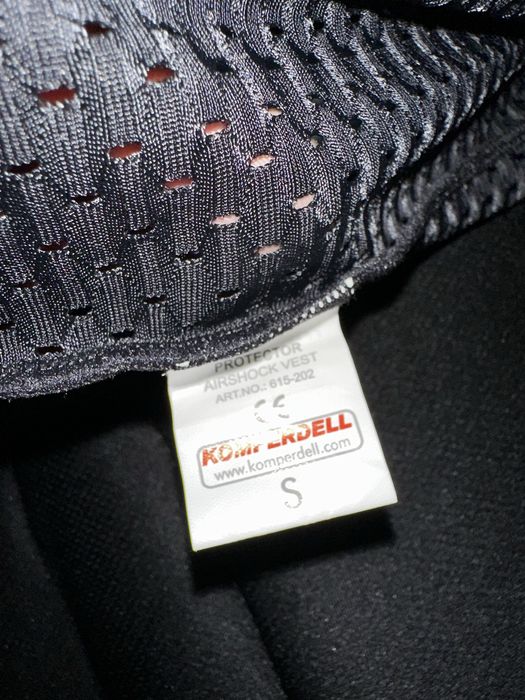 Komperdell Air Shock  protecție spate.