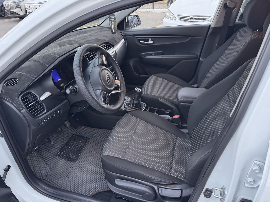 Kia Rio 2020 в идеальном состоянии