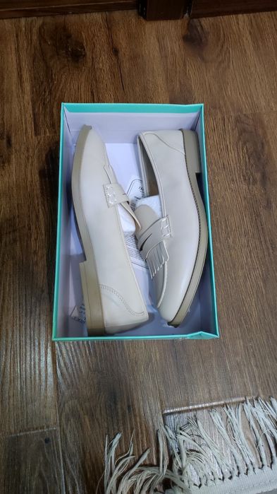 Продается женская обувь