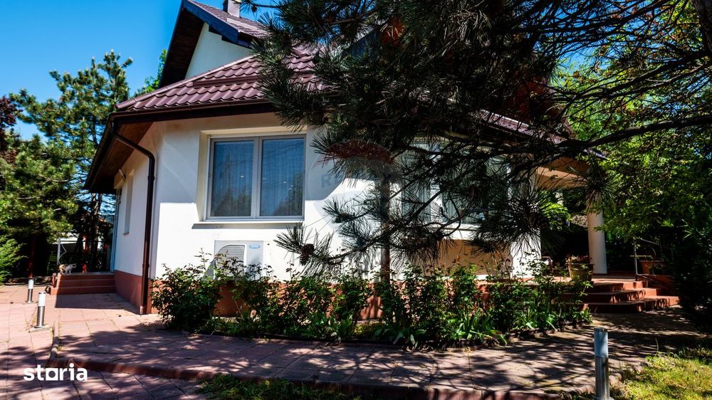 Saftica - vanzare vilă 5 camere complet mobilata, curte+gradina, DN1
