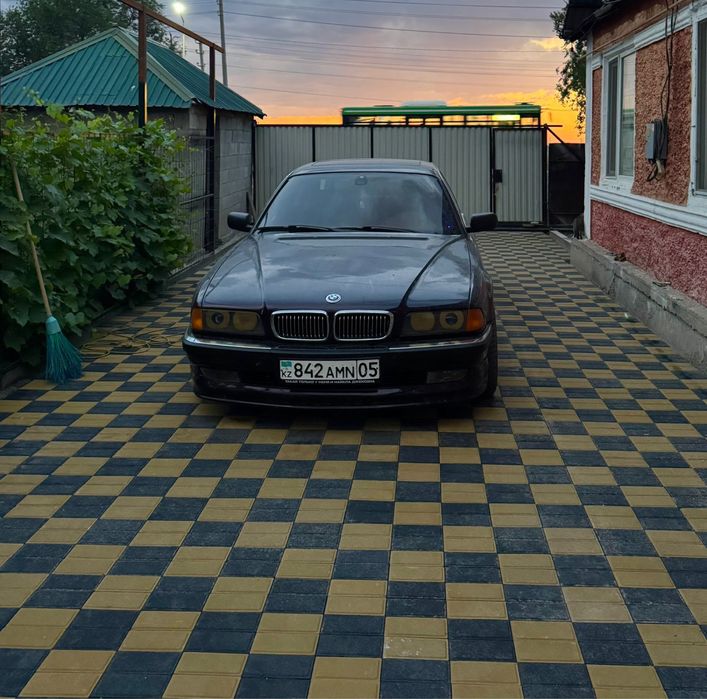 Брусчатка , тротуарная плитка