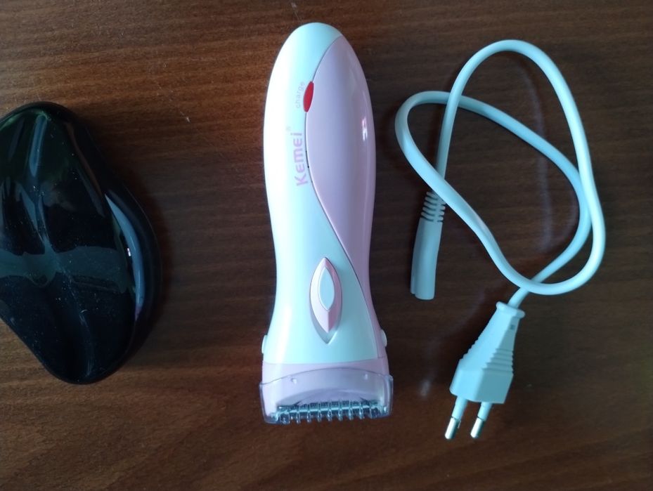 Епилатор Kemei+Подарък